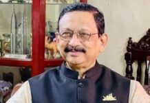 নান্দনিক শহরের মেয়র রেজাউল করিম। সাথে এক ঝাক নতুন কাউন্সিলর।