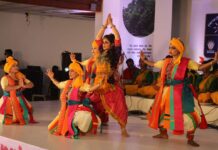 বাংলাদেশের বসন্ত উৎসবে আমেরিকান রাষ্ট্রদূত।