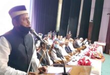 ইসলামি বিশ্ববিদ্যালয়ের ইতিহাসে প্রথম। বঙ্গবন্ধুর জন্মদিনে ৪০ কেজি ওজনের কেক।