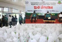 কমিউনিটি সেবায় পুলিশ। করোনা দূর্যোগে অসহায় মানুষের পাশে সিএমপি।